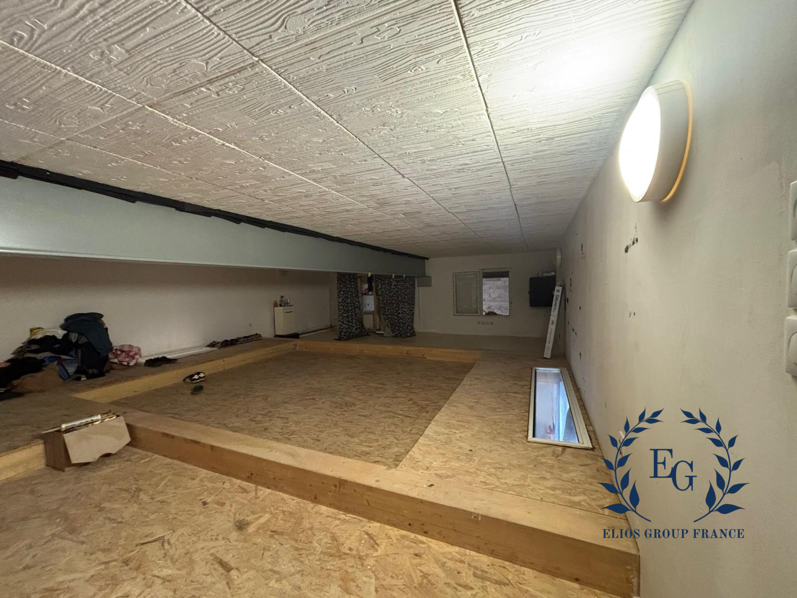 Location local commercial Tourves Réf. 205-ELIOSGROUP1_205