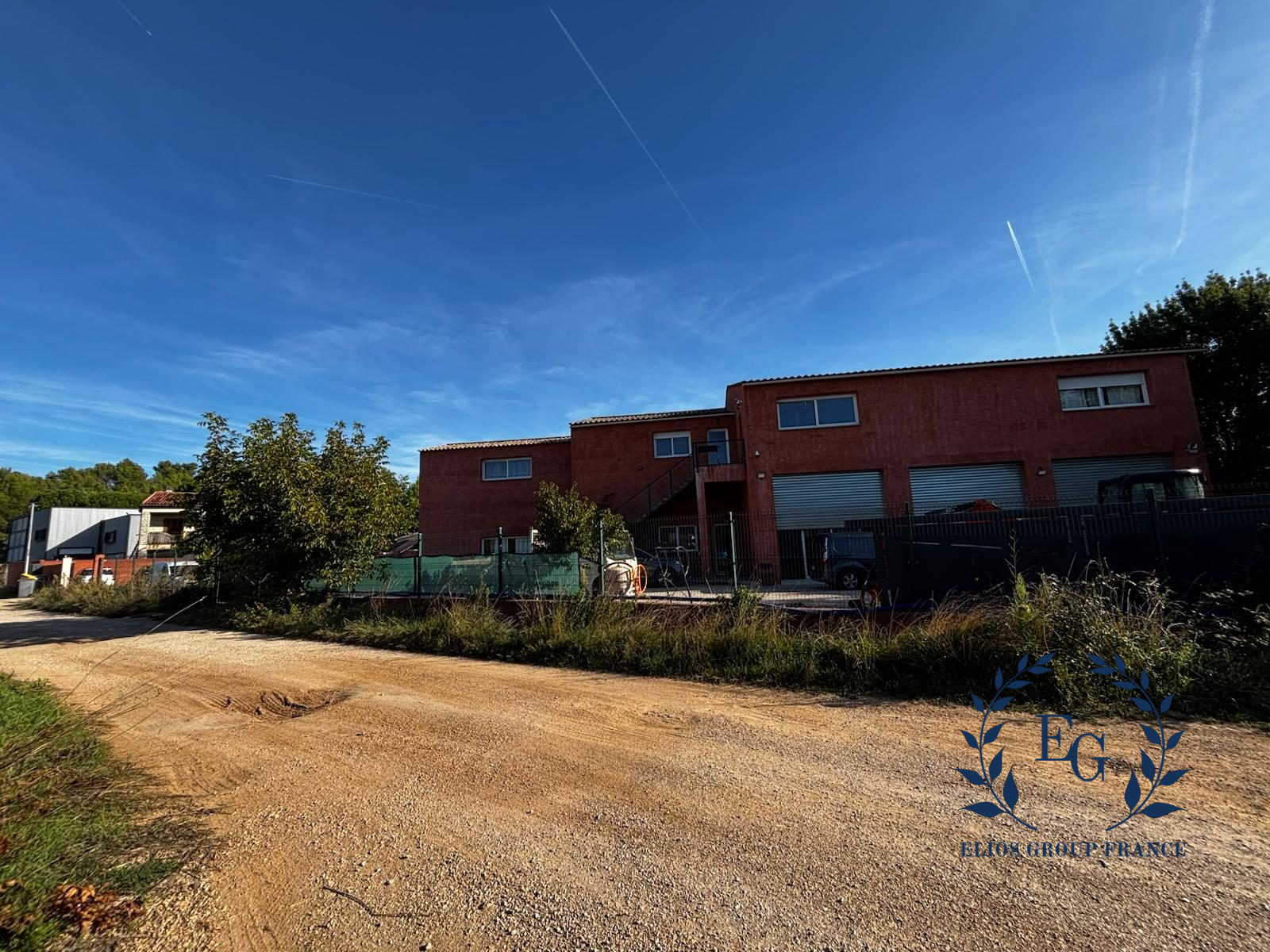 Local commercial sur Tourves ; 9 800 €  ; Location Réf. 205-ELIOSGROUP1_205