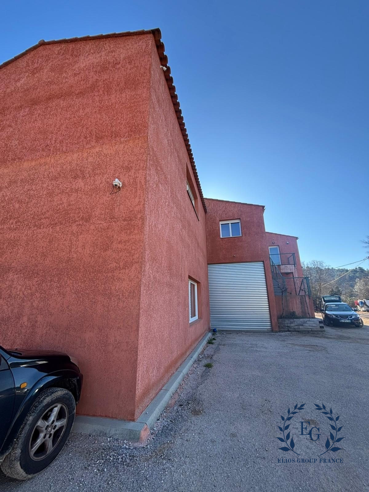 Local commercial sur Tourves ; 9 800 €  ; A louer Réf. 205-ELIOSGROUP1_205