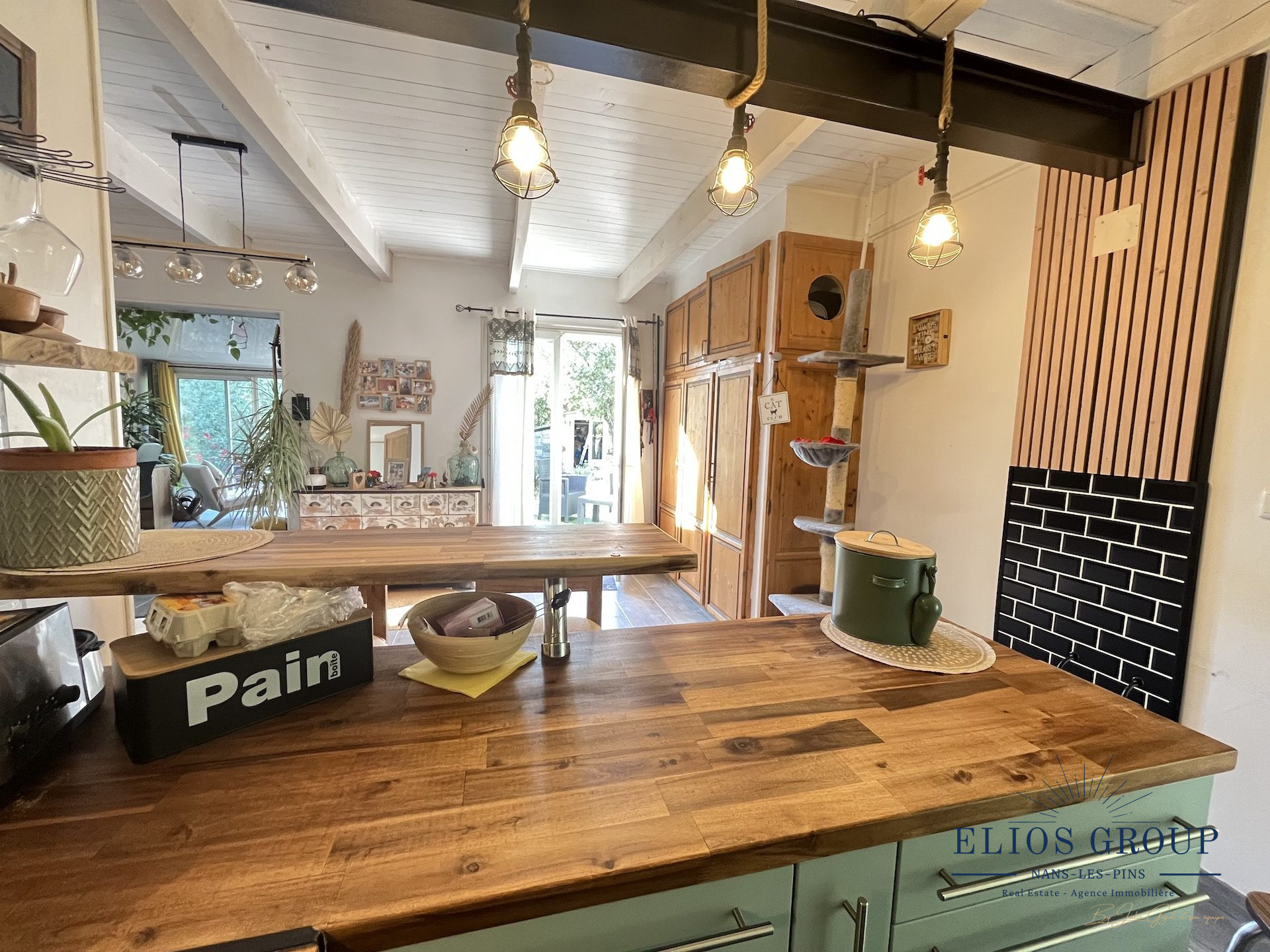 Maison 318 000 €  sur Saint Maximin la Sainte Baume (83470) - Réf. 902-ELIOSGROUP1_902