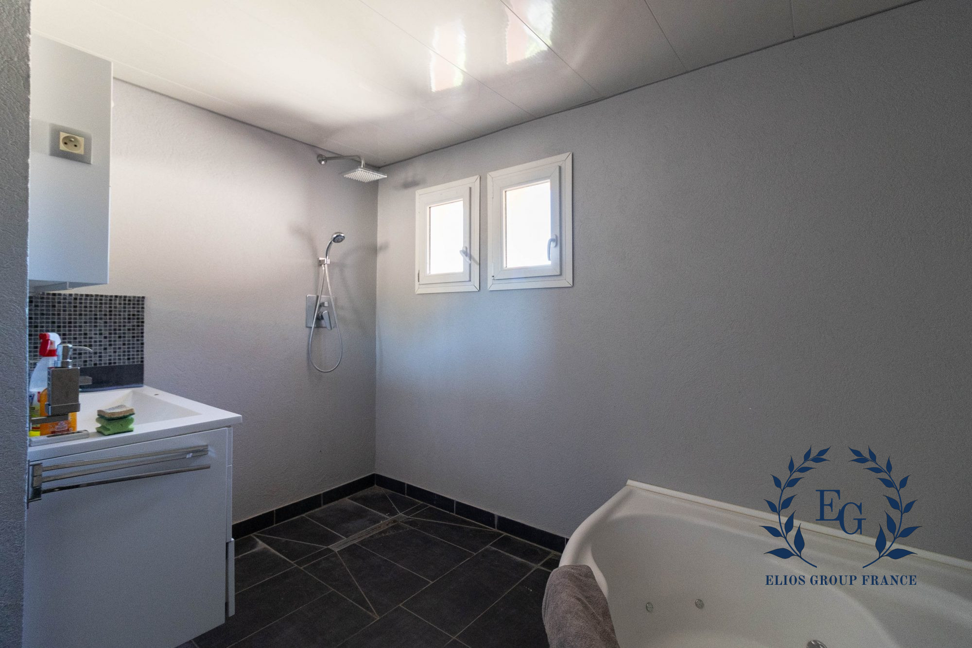 Vente maison 379 000 €  Carcès
