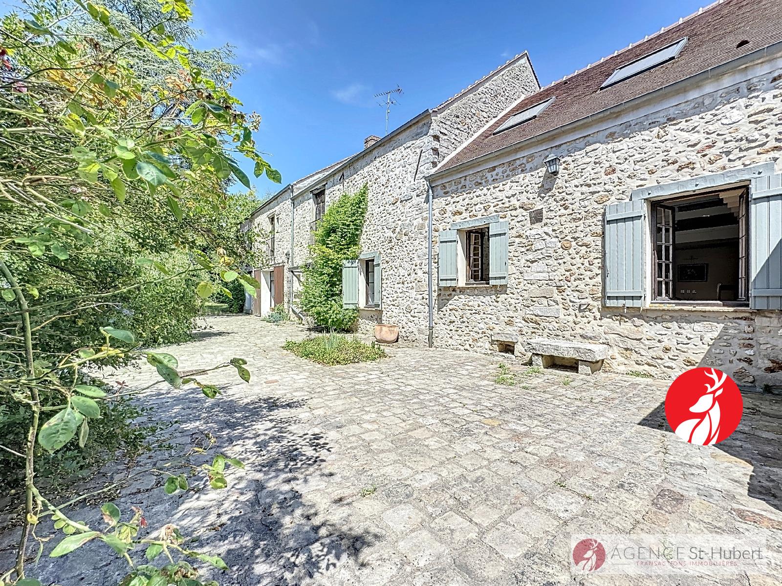 Maison 1 100 000 € sur Cely en Biere (77930) - Réf. 8787-6837