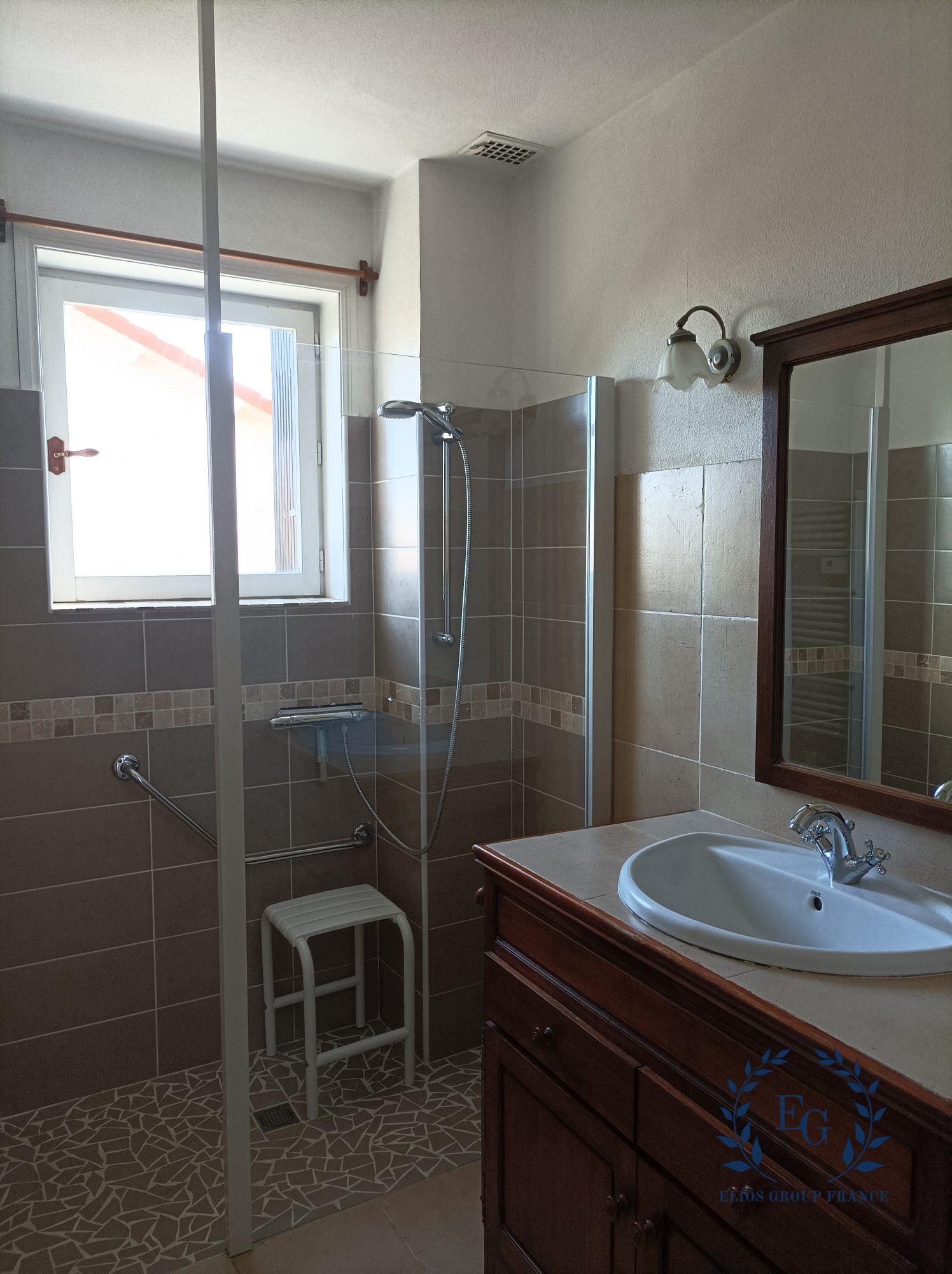 Maison sur Saint André D'apchon ; 195 000 €  ; A vendre Réf. 1153-ELIOSGROUP1_1153