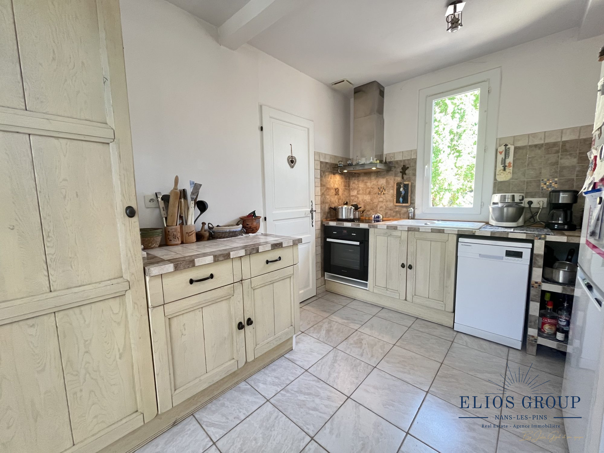 Vente maison 309 000 €  Nans les Pins