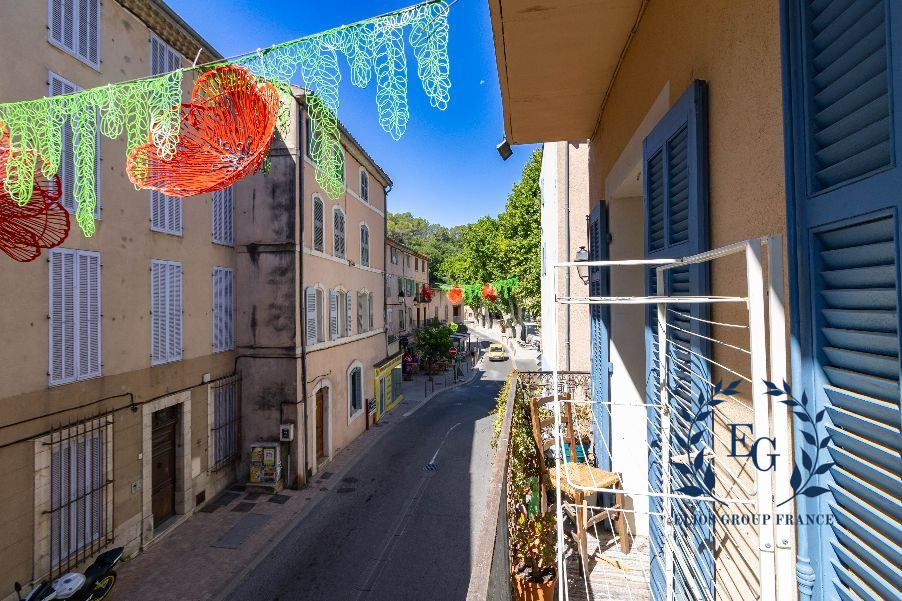 Vente appartement 70 000 € Barjols