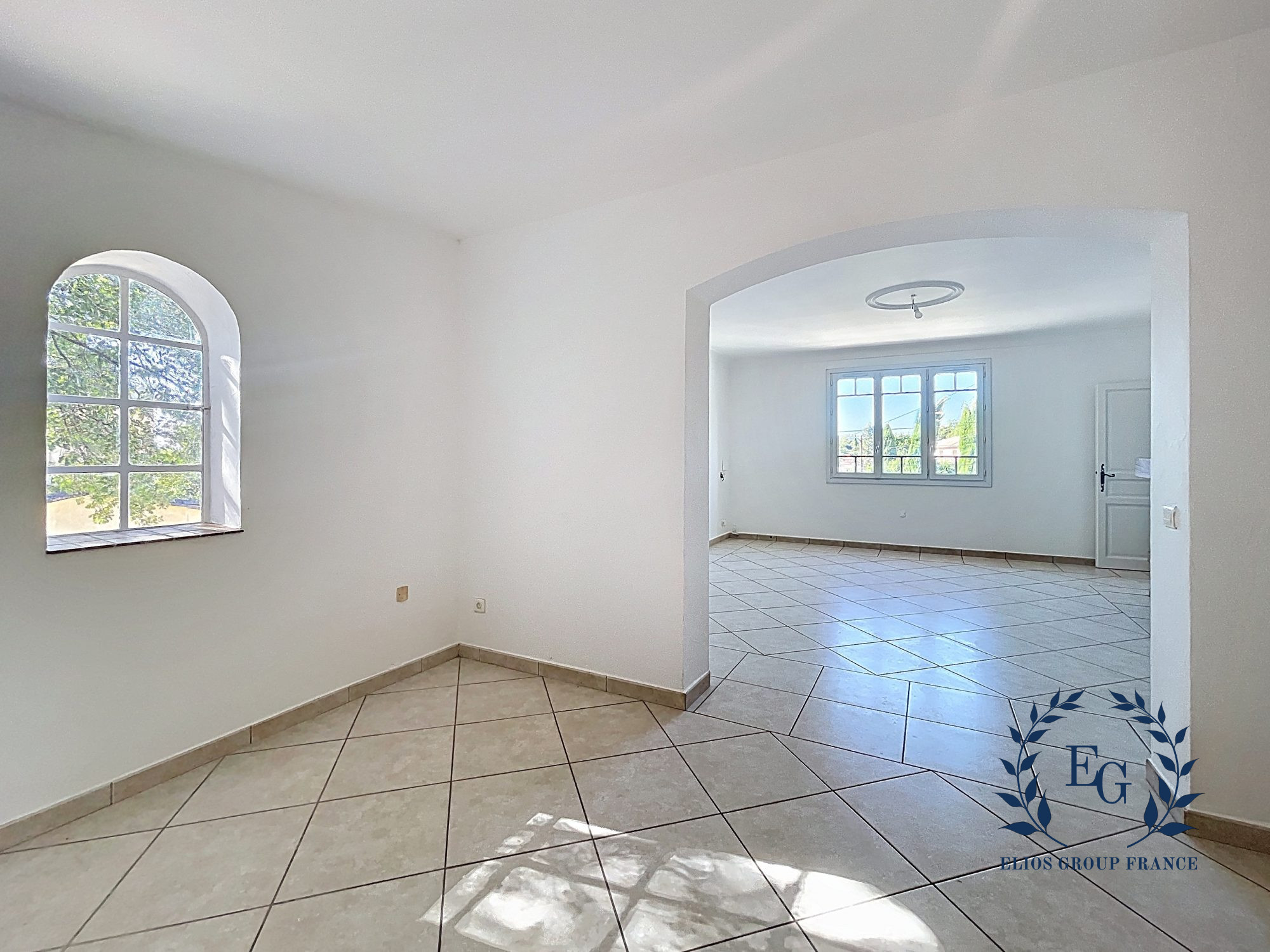 Maison sur La Celle ; 599 000 €  ; Vente Réf. 106-ELIOSGROUP1_106