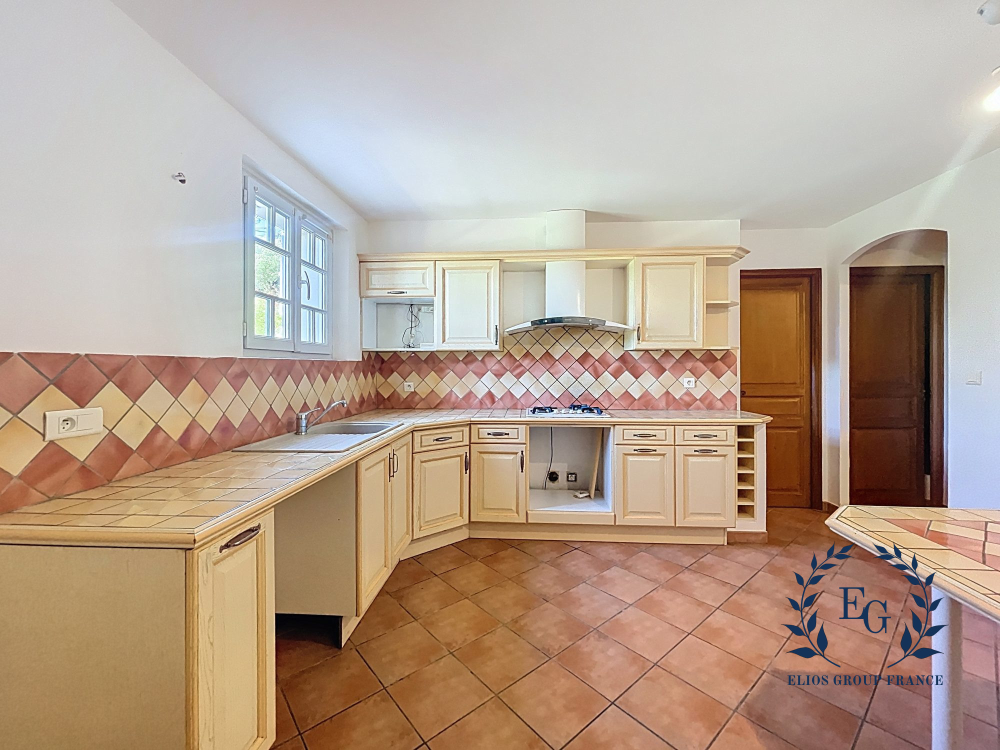 Maison sur La Celle ; 599 000 €  ; A vendre Réf. 106-ELIOSGROUP1_106