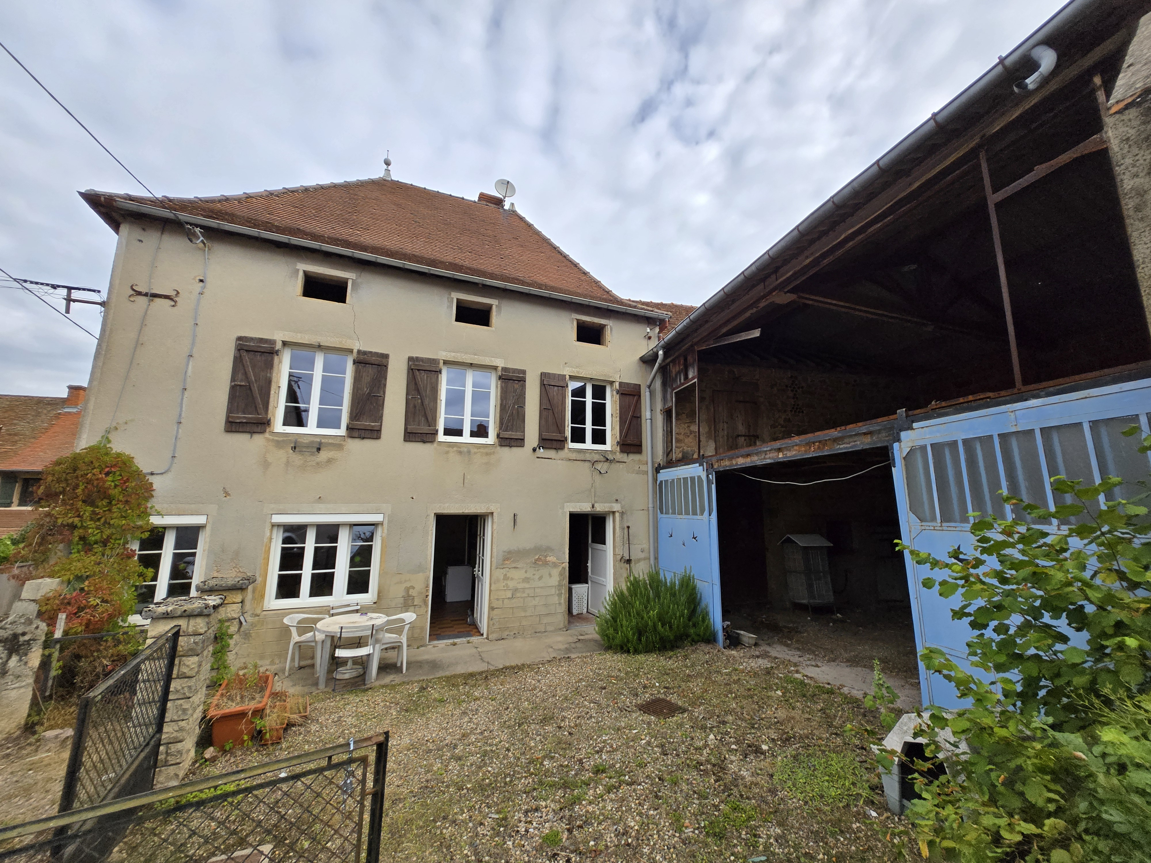 vente maison 71520 MONTMELARD