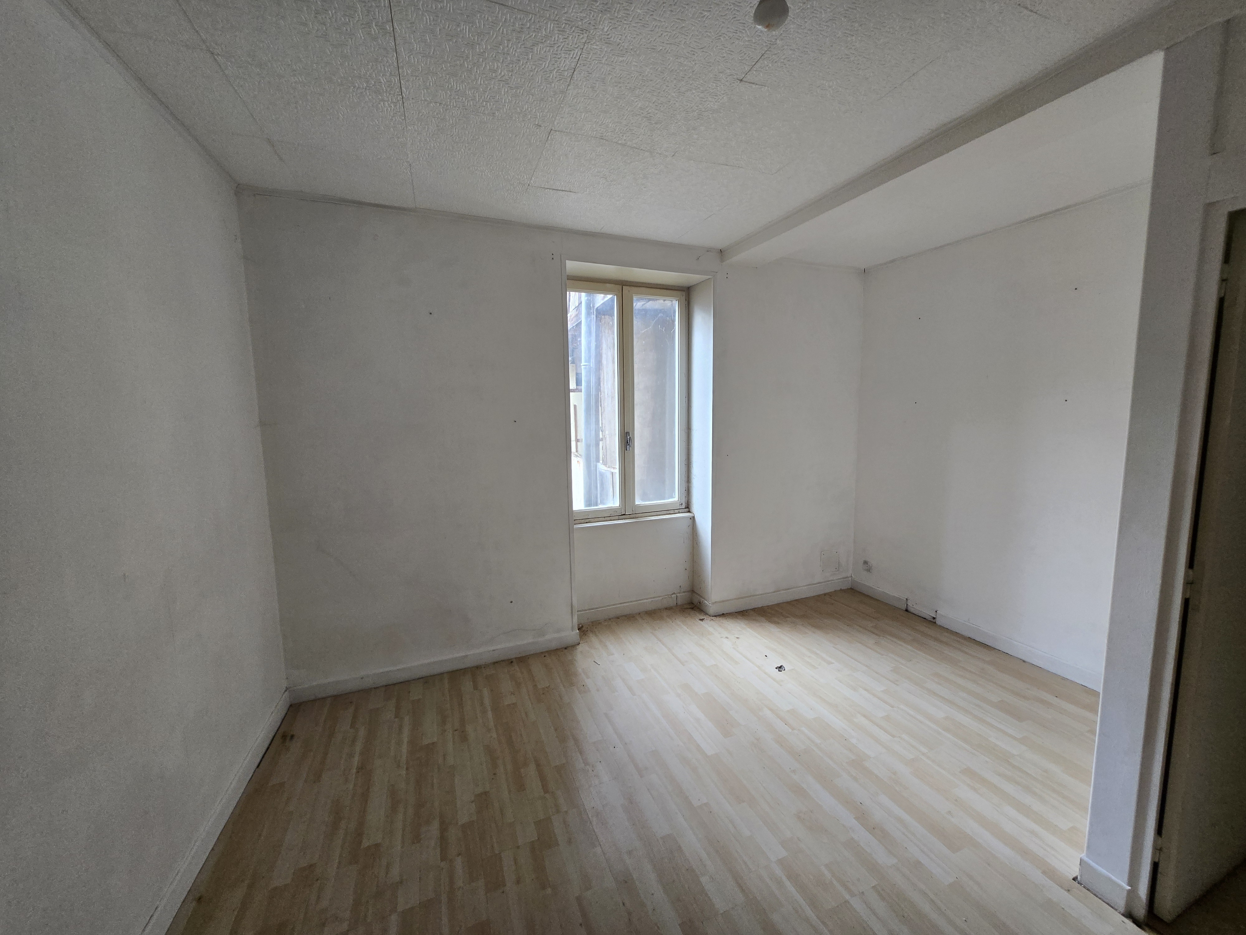 vente immeuble 71800 LA CLAYETTE