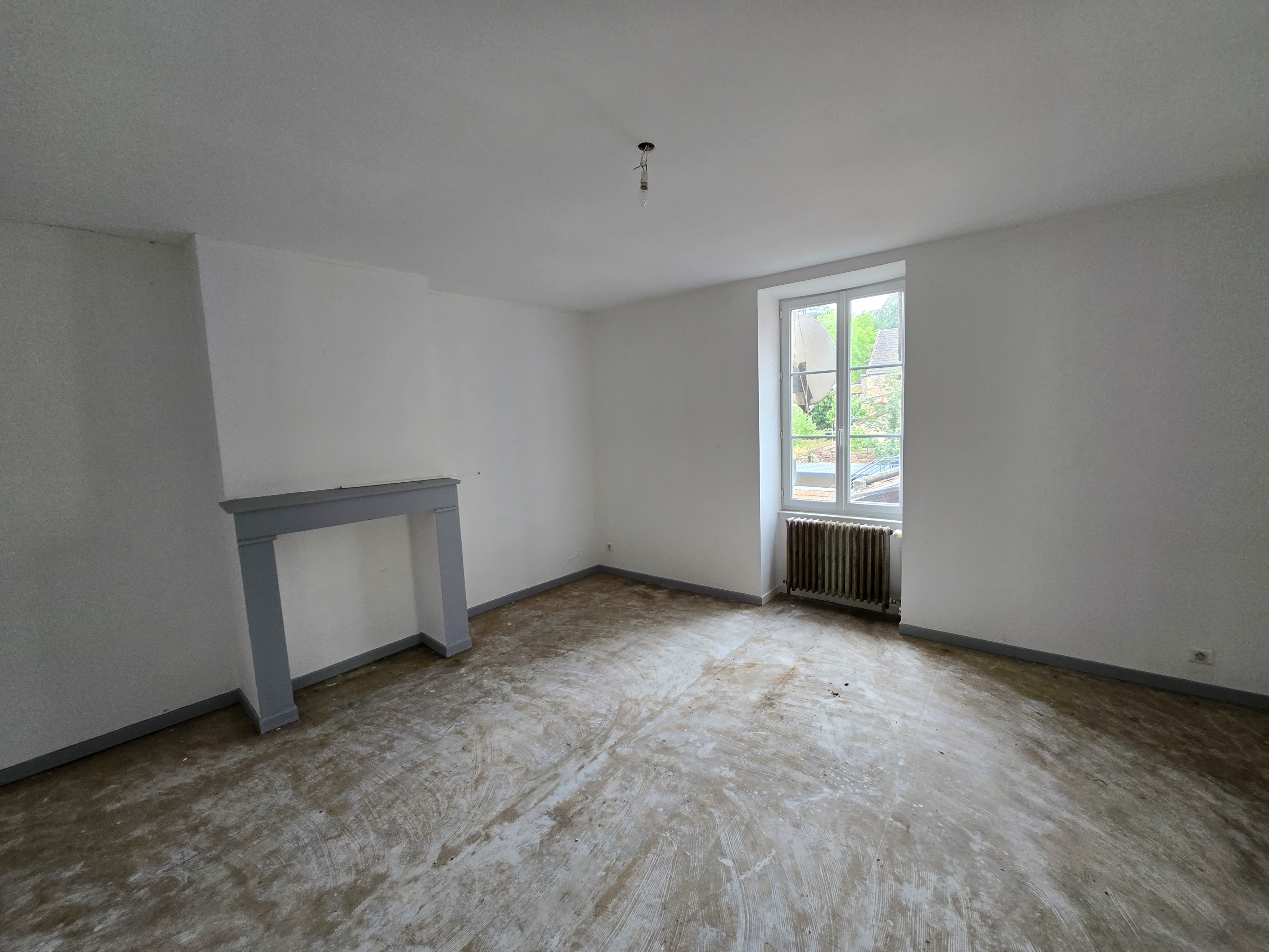 vente immeuble 71800 LA CLAYETTE