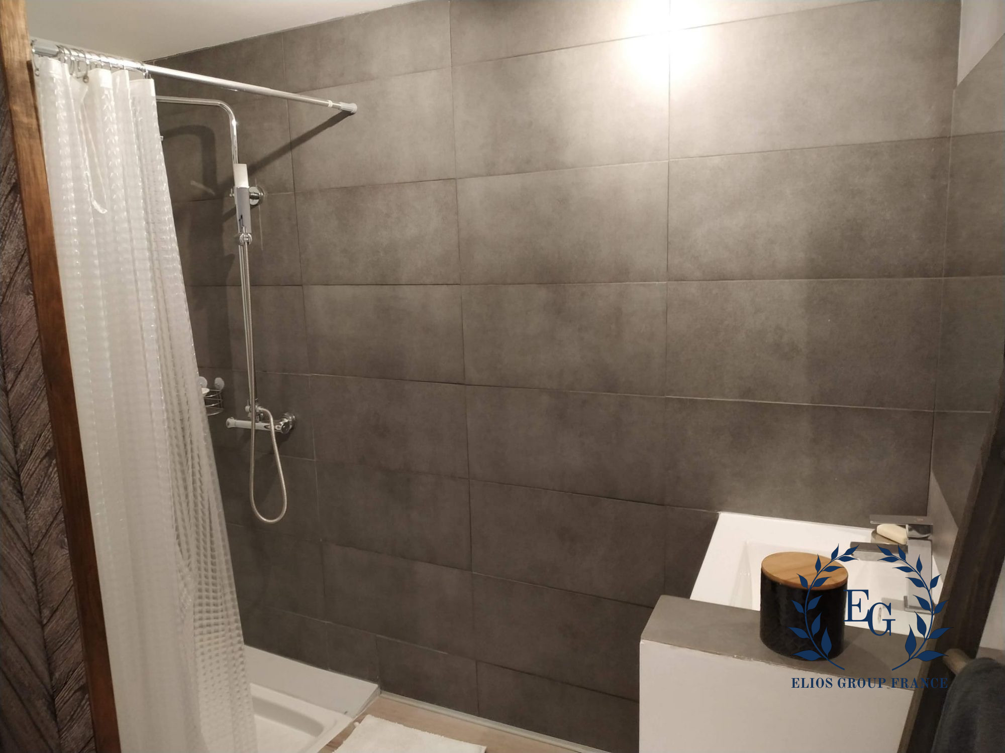 Immeuble 395 200 €  Réf. 275-ELIOSGROUP1_275 Brignoles