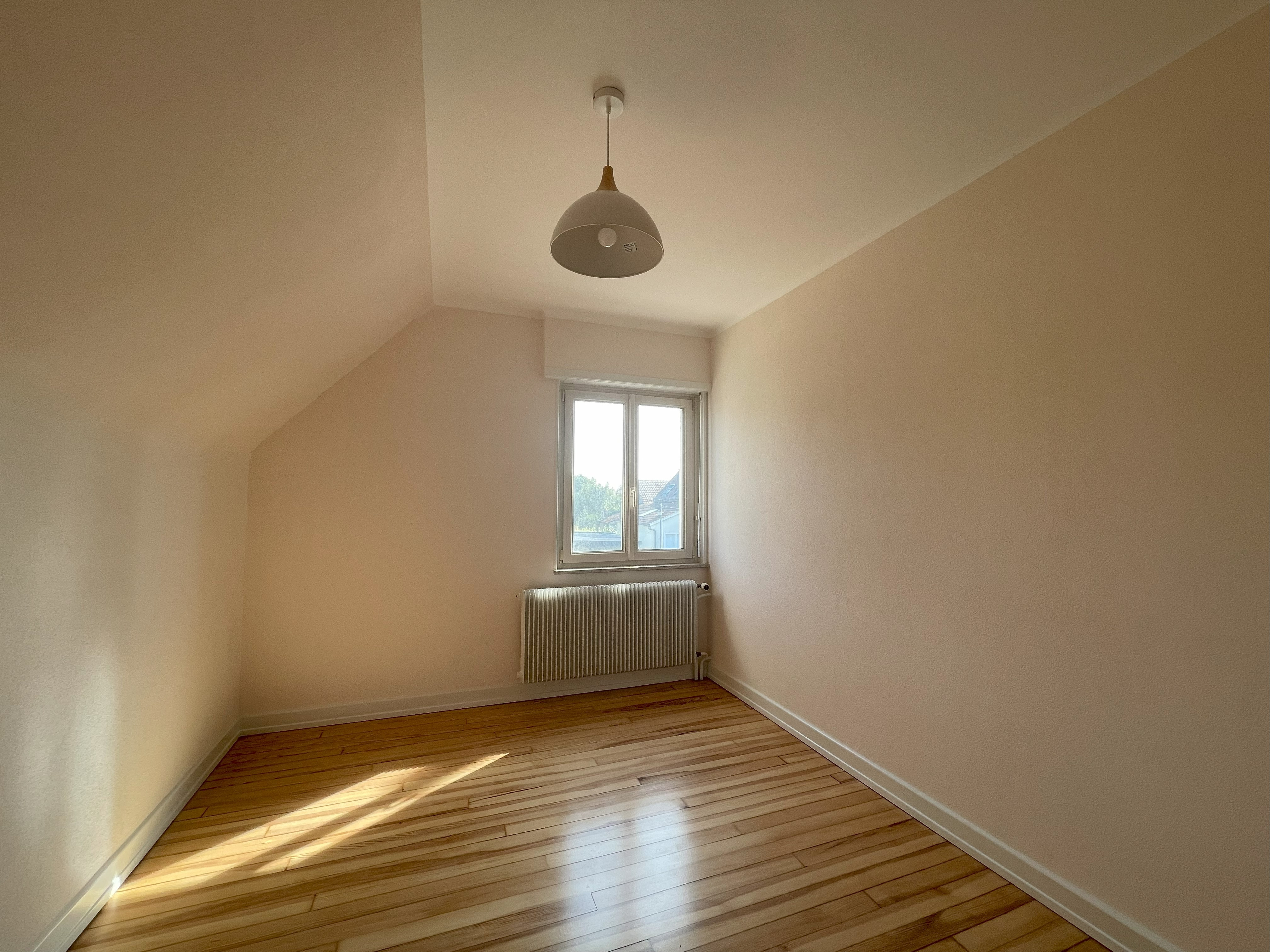 Maison sur Bartenheim ; 1 550 €  ; A louer Réf. 2161