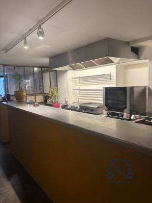 Fonds de commerce sur Hyères ; 577 500 € ; A vendre Réf. VF041-ELIOSGROUP1_