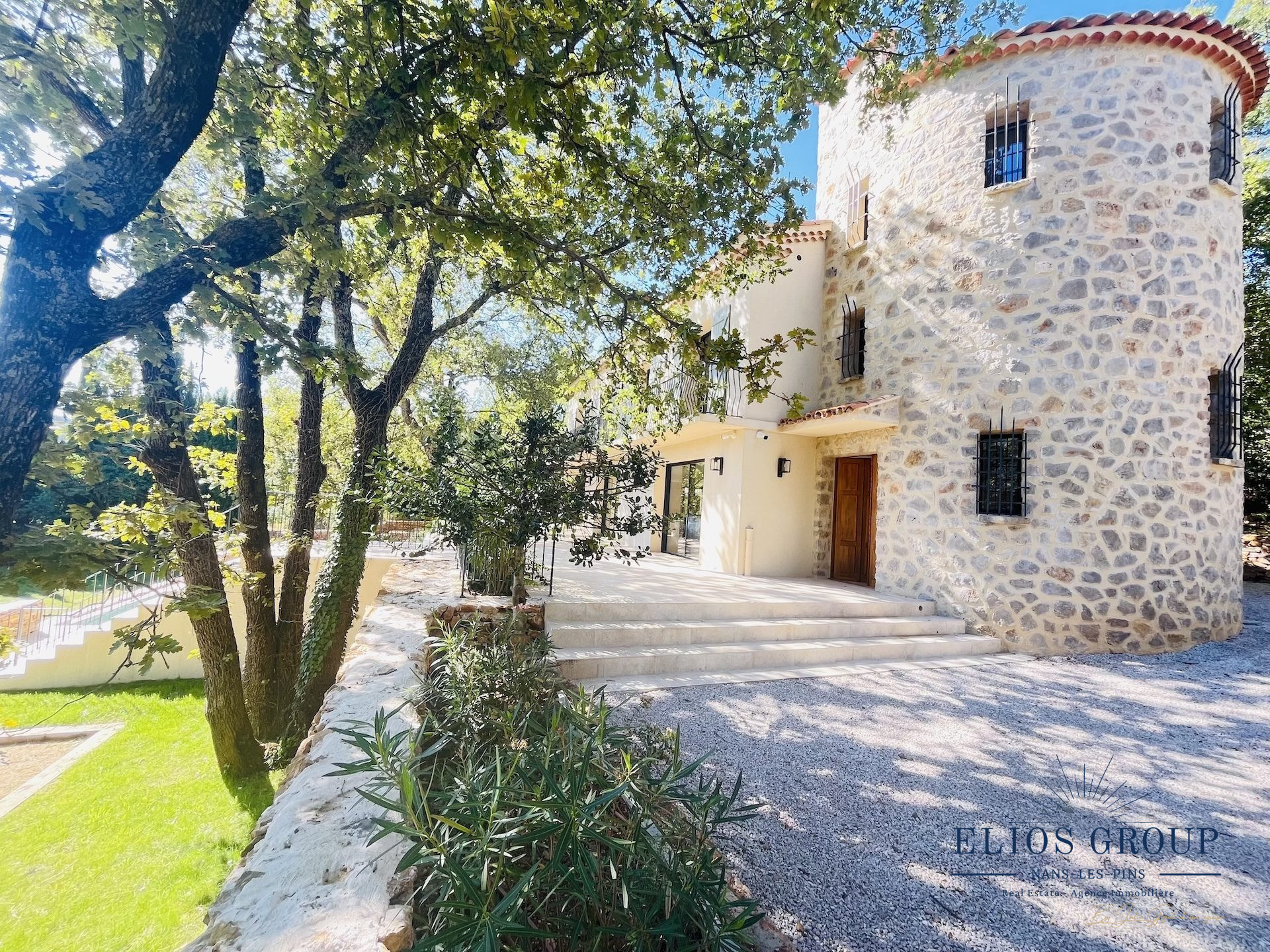Maison 1 470 000 € sur Nans les Pins (83860) - Réf. 914-ELIOSGROUP1_914