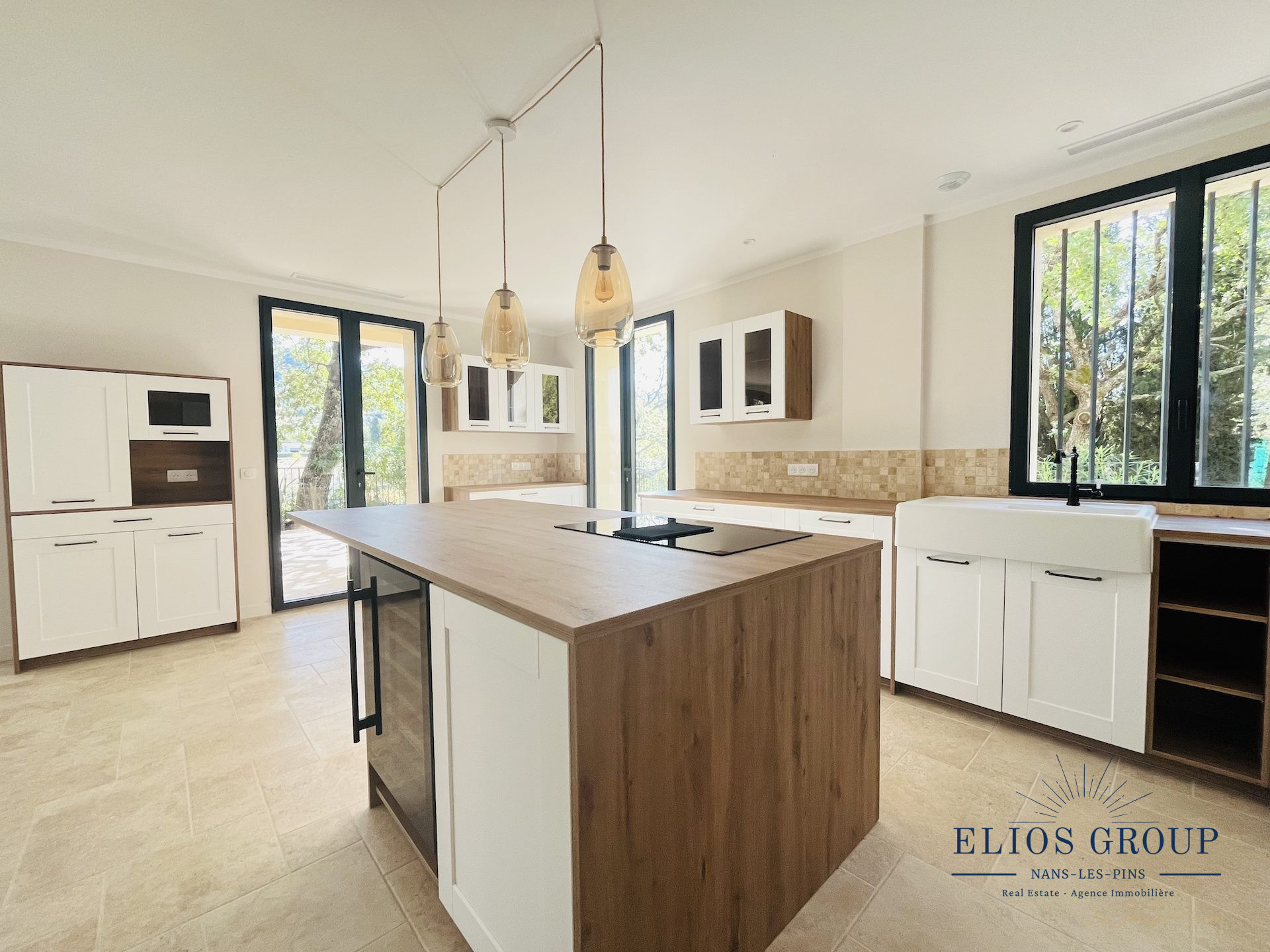 Maison sur Nans les Pins ; 1 470 000 € ; A vendre Réf. 914-ELIOSGROUP1_914