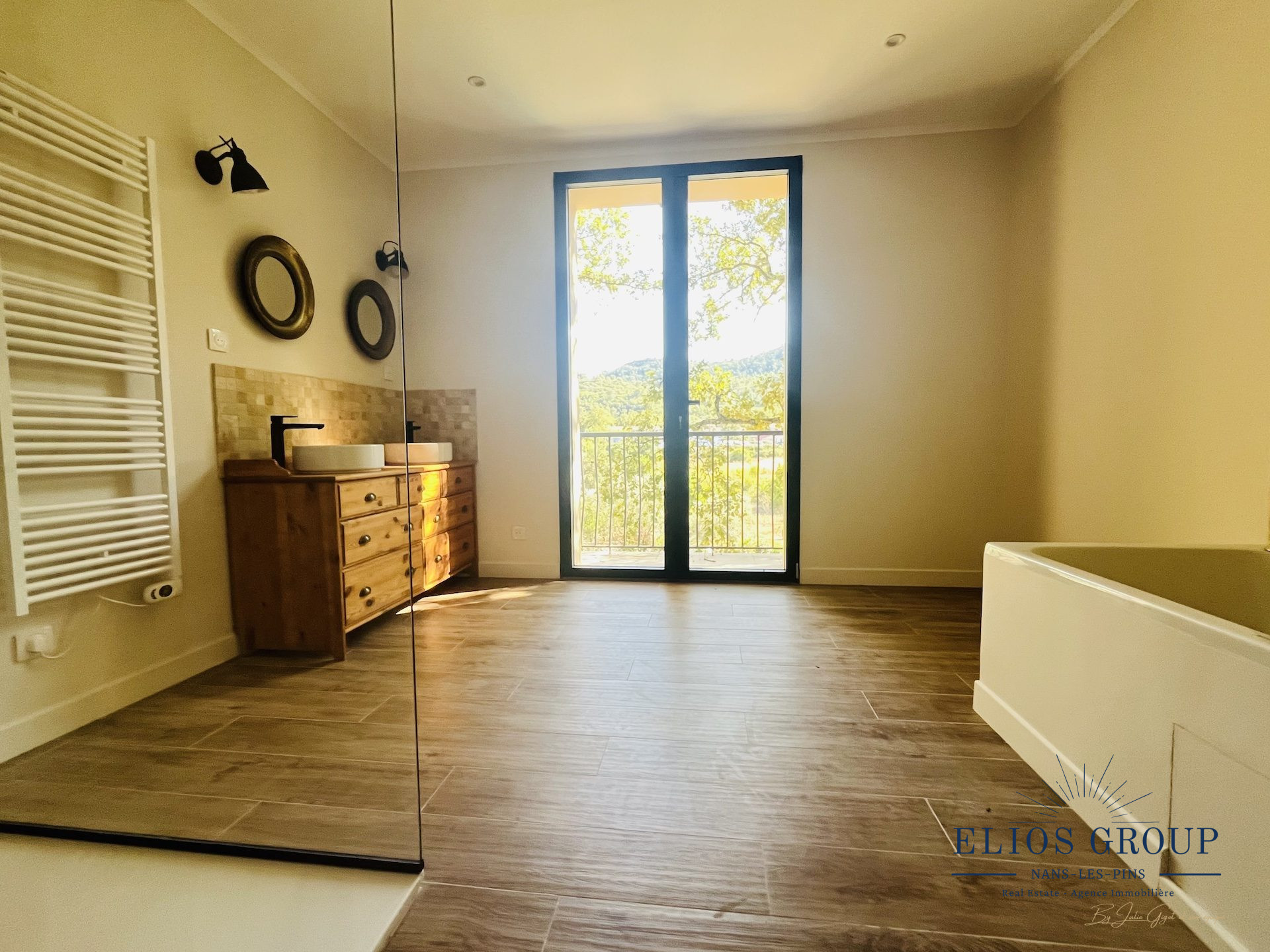 Maison 1 470 000 € Réf. 914-ELIOSGROUP1_914 Nans les Pins