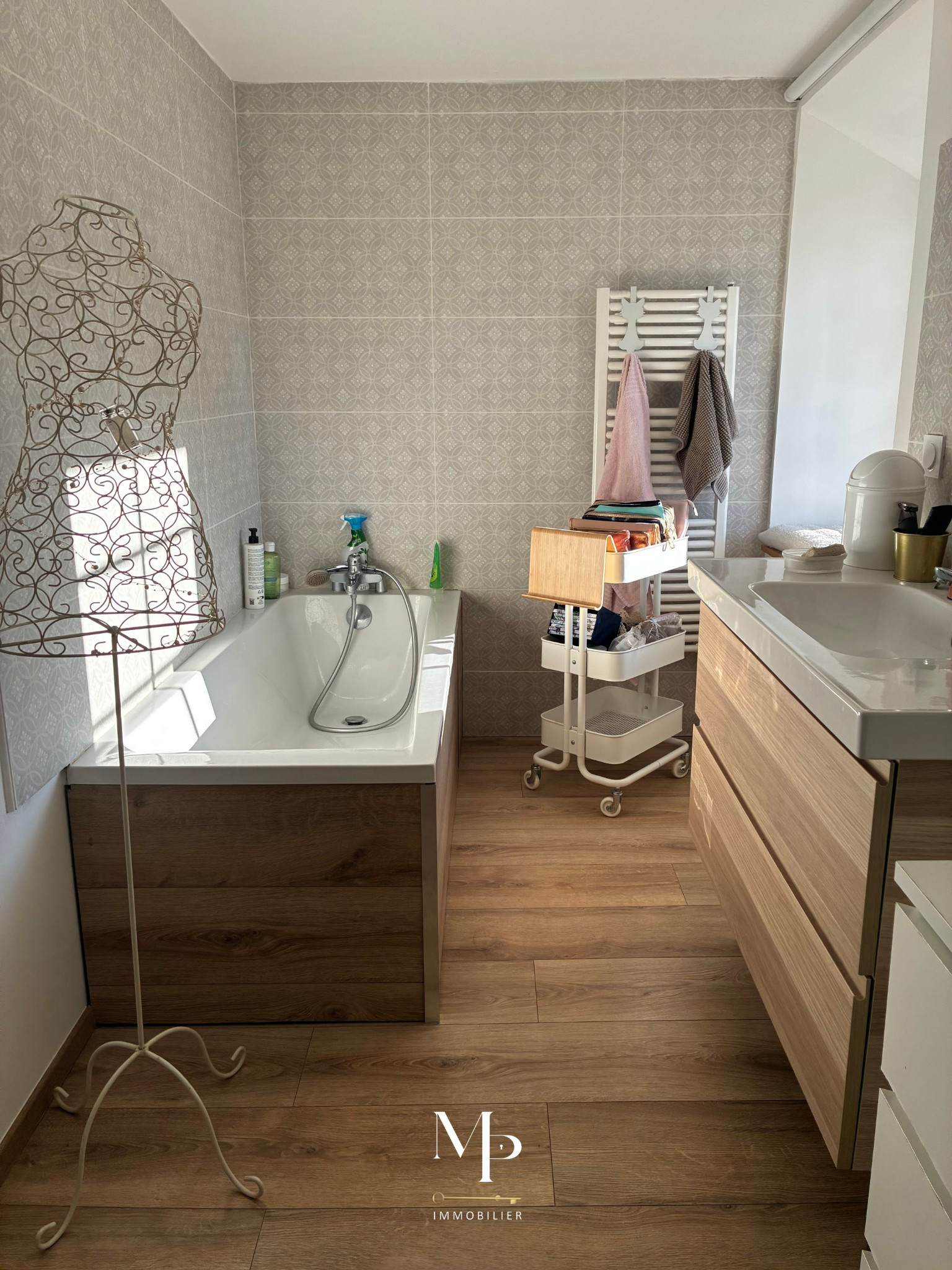 Vente maison 379 000 €  Albon