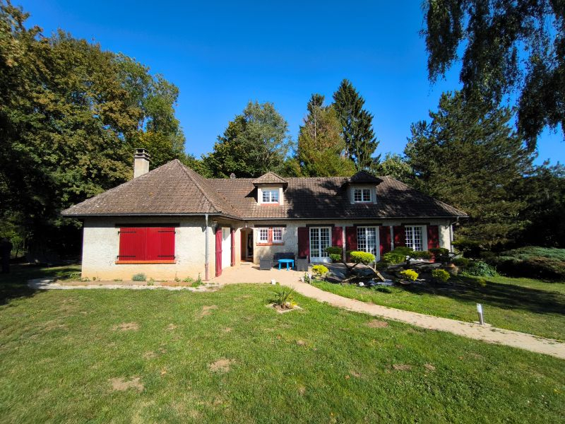 Maison sur Chateau Thierry ; 322 000 €  ; Achat Réf. 25.524