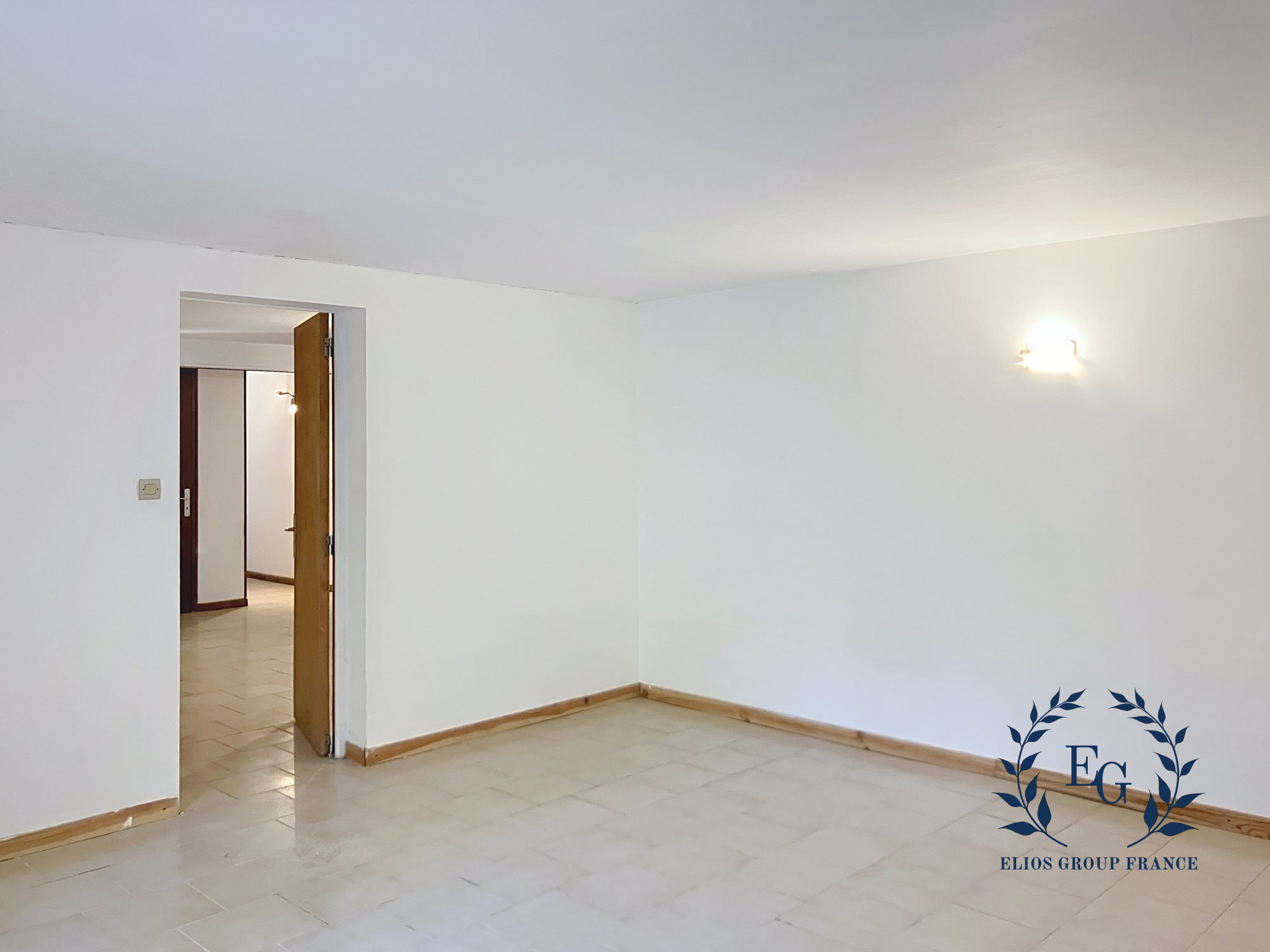 Maison sur Barjols ; 1 800 €  ; A louer Réf. 310-ELIOSGROUP1_310