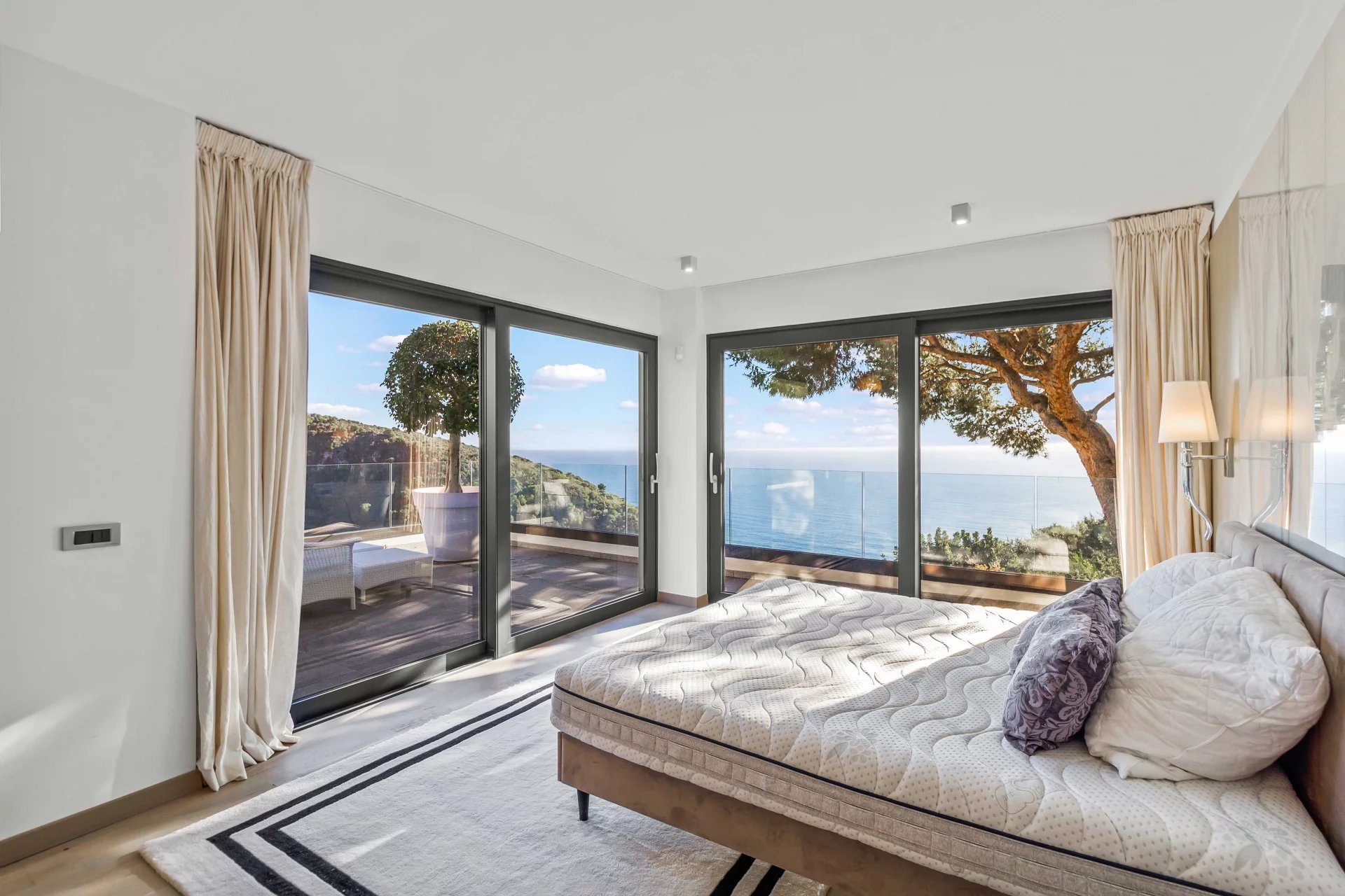 Maison sur Èze ; 4 950 000 &euro;  ; Vente Réf. 1088