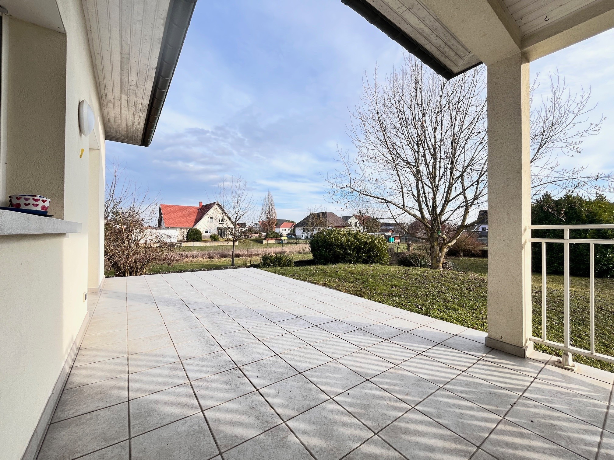 Maison sur Bartenheim ; 1 700 &euro;  ; A louer Réf. 2200